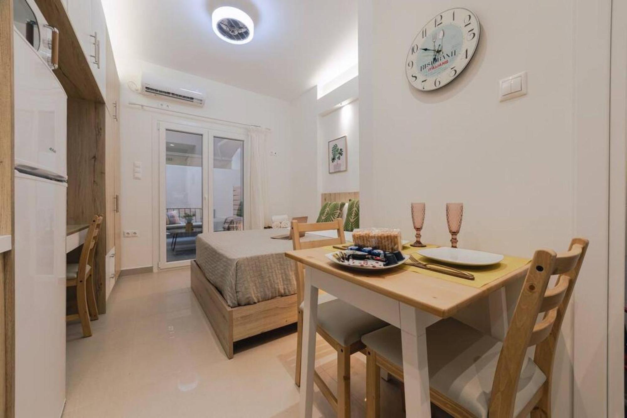 Small And Cozy Studio Atina Dış mekan fotoğraf
